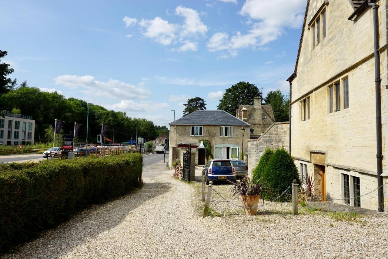 Апартаменты The Coach House And The Stable Woodchester Экстерьер фото